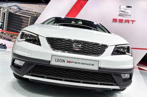 Seat - Con la Seat Leon X-Perience la casa automobilisti spagnola ha voluto creare unedizione speciale derivata direttamente dalla Leon ST