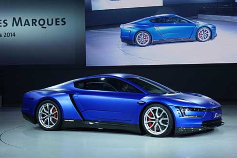 Volkswagen - Volkswagen XL Sport si tratta di una piccola vettura sportiva realizzata in coppia con la Ducati, la firma che VW ha comprato circa due anni fa