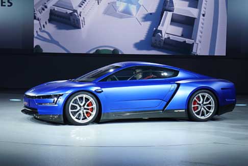 Volkswagen - Volkswagen XL Sport il prototipo che non nasconde la sua matrice sportiva  molto simile alla ibrida XL1 di cui rappresenta lincarnazione