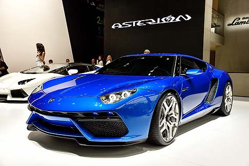 Lamborghini - Lamborghini Asterion  dotata di un motore V10 FSI con 5,2l di cilindrata