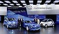 Manager Mercedes-Benz e Smart al Paris Mondial de´Automobile 2012 con le vettura elettriche presentate al salone