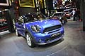 Auto Mini Cooper S All4 blu metallizzato al Paris Motor Show 2012