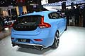 La R-Design pu essere abbinata a tutti i propulsori disponibili per la nuova Volvo V40, dall'unit D2 diesel da 115 CV al motore T5 turbo benzina ad alte prestazioni da 254 CV. 