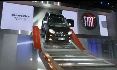 Fiat - Fiat Panda Natural Powerr a metano al Paris Motor Show 2012