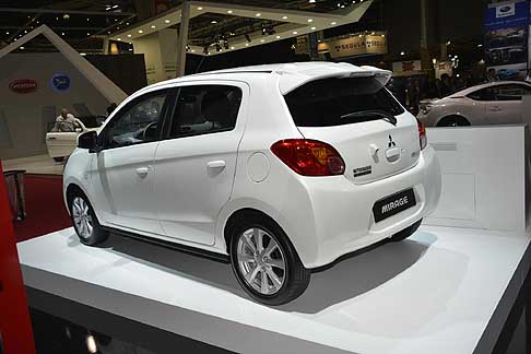 Mitsubishi - Piccola (3710 mm), leggera (da 845 kg), aerodinamica (Cd: 0,27), efficiente (4 l /100km), ecologica (92 g/km) e scattante (0-100 km/h in 13,6 secondi, la vettura  spaziosa, confortevole e agile.