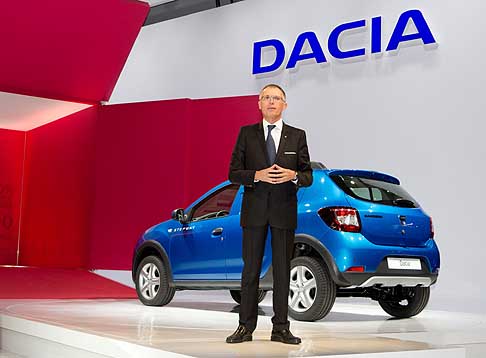Dacia - Nata per lavventura la Dacia Sandero Stepway simpone per il design ancora pi seducente. 