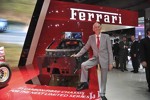 Ferrari - F1 scocca in fibra di carbonio per la prossiama versione di Ferrari in serie limitata