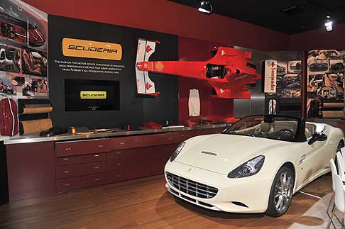 Ferrari - Intera gamma Ferrari di nuova generazione al Paris Motor Show 2012