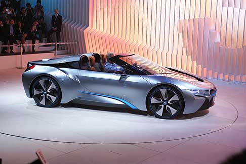BMW - Prima mondiale della BMW i8 Concept Spyder al Beijing Autoshow 2012