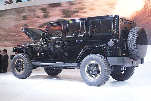 Jeep - Jeep Wrangler Dragon Edittion prototipo al salone di Beijing 2012