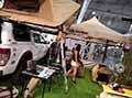 Tende da campeggio con fuoristrada al Salone del Camper 2021