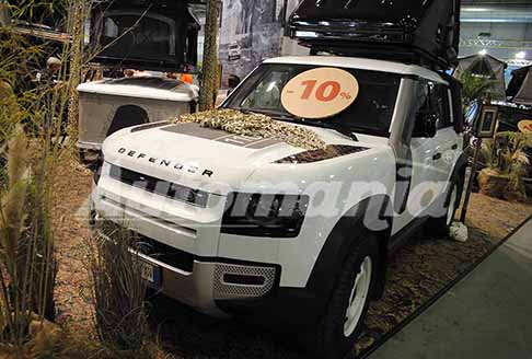 Fiere di Parma - Auto Home con la Land Rover Defender e tende da campeggio al Salone del Camper 2023 presso Fiere di Parma