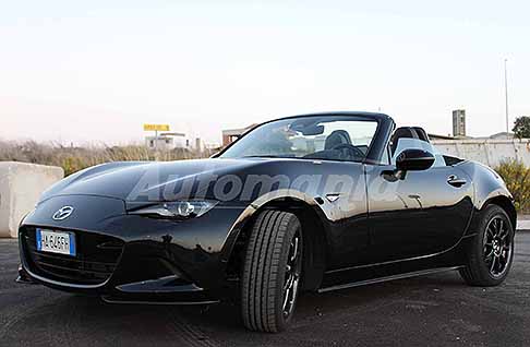 Mazda - Mazda MX-5 Skyactive G roadster test drive di Automania con Lorenzo Pollini. Scopri la Mazda MX-5 Skyactive G prova su strada della Roadster giapponese. Guarda le Foto esclusive di Automania.it!