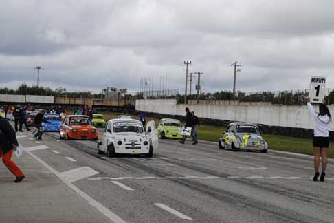 Microcar, Sport e Formula - Preparativi per la partenza categoria Assominicar Gara 2 sul circuito di Binettto per il 1 Trofeo Autodromo del Levante prima tappa