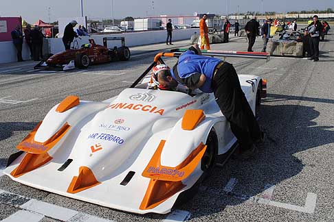 Motorsport - Pole position schieramento monoposto griglia di partenza al II Trofeo Autodromo del Levante sul tracciato di Binetto