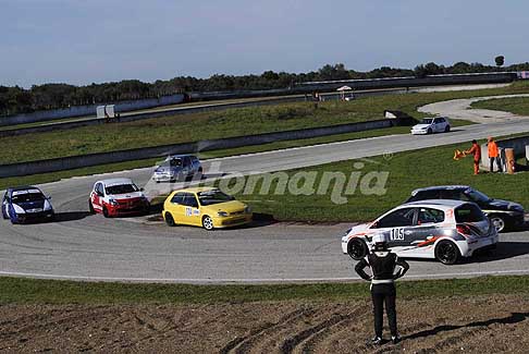 Vincitore del Trofeo del Levante 2016 - Vettura contromano di Scappa Antonio fuori dallabitacolo al tornantino in posizione pericolosa, gara RS 1.4 + RS 1.6 + RS 2.0 alla 3^ Prova del Trofeo Autodromo del Levante 2016