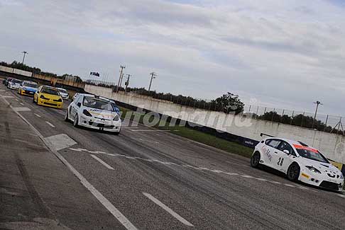 Autodromo del Levante - Bolidi racing start in pista a Binetto per il Trofeo Autodromo del Levante 2016