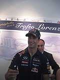 Daniel Ricciardo con quel sorrisone a volte scherzoso che emette davanti a chi lo osserva