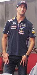 Il pilota Daniel Ricciardo premiato al 21 Trofeo Lorenzo Bandini a Brisighella (Ra)
