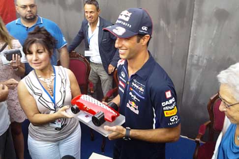 Premiato Daniel Ricciardo - Tradizionale cerimonia di consegna del Trofeo Lorenzo Bandini 2014 a Daniel Ricciardo