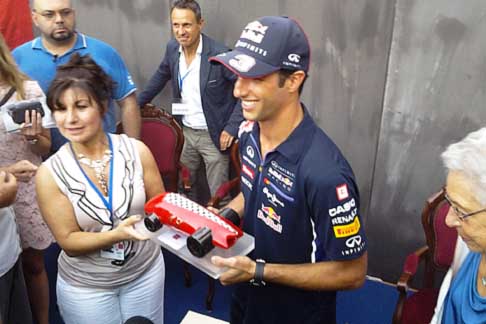 Premiato Daniel Ricciardo - Tradizionale cerimonia di consegna del Trofeo Lorenzo Bandini 2014 a Daniel Ricciardo