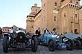 Valli e Nebbie a Ferrara con i bolidi storici del 1926 Bentley Speed Model e Bugatti 35 A al parco chiuso