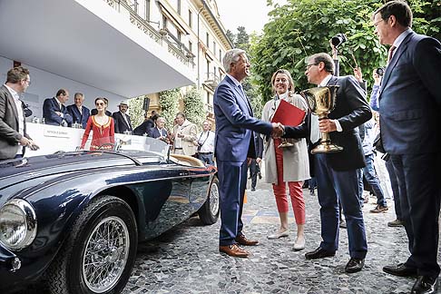Ferrari - Questo modello debutt il 14 settembre del 1948 al Salone dellAuto di Torino come evoluzione della 166 S, e ne vennero costruiti solo 25 esemplari. 