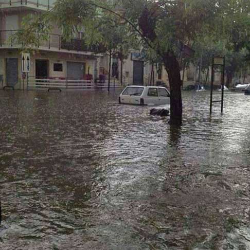 Alluvione Acquaviva delle Fonti - Maltempo in Puglia colpita Acquaviva delle Fonti, Estramurale Pozzo Zuccaro