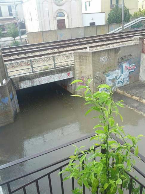 Alluvione Acquaviva delle Fonti - Allagamento ponticello Santa Lucia ad Acquaviva delle Fonti, Bari