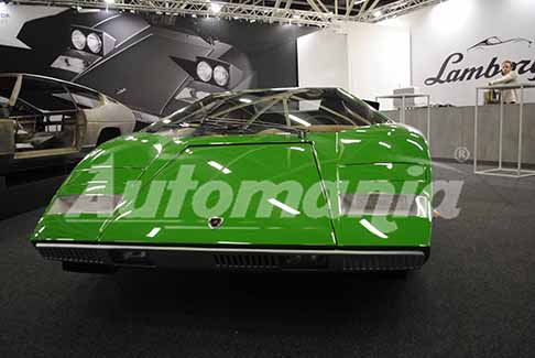Bologna Fiere - Lamporghini Countach LP 400 calandra prima esemplare prodotto ad Auto e Moto dEpoca 2023 presso Bologna Fiere prima edizione