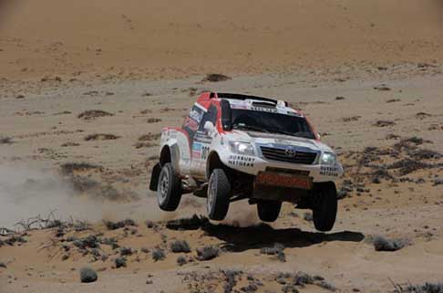 Dakar 2014 - dakar 2014 12^ tappa: Toyota di Giniel de Villiers che si riprende la quarta poszione nella classifica generale ai danni di Orlando Terranova