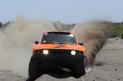Dakar 2014 - Dakar 2014 Stage 2 la Hummer del driver USA Robby Gordon