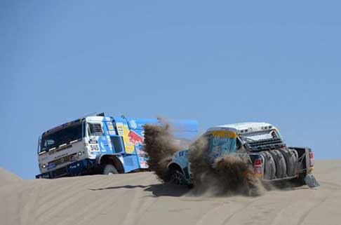 Dakar 2014 - Dakar stage 10: truck Kamaz Anton Shibalov per le cars Albert