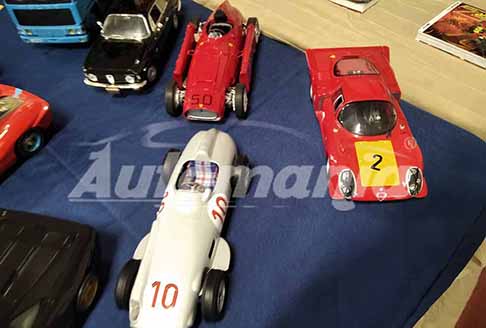 Fiera dellElettronica Scandiano - Modellismo automobilistico esposti dalla La Casa del Modellismo di Rubiera alla Fiera dellElettronica di Scandiano a Reggio Emilia. Scopri le Foto Live di Automania!