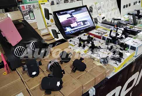 Fiera dellElettronica Scandiano - Accessori e supporti per auto alla Fiera dell'Elettronica di Scandiano in provincia di Reggio Emilia. Non perdere le Foto!