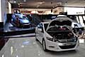 Honda Insight con cofano aperto al Motor Sho wdi Ginevra 2010