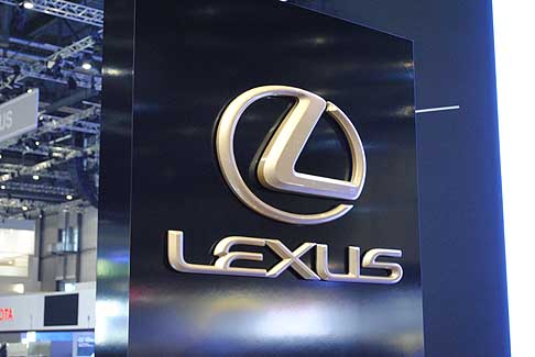 Salone di Ginevra Lexus