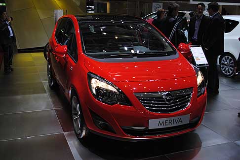 Salone di Ginevra Opel