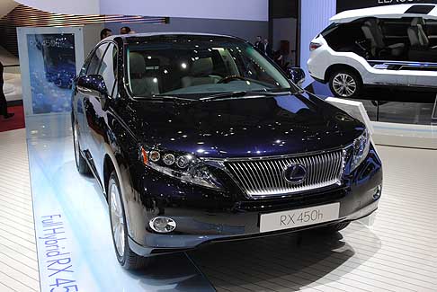 Salone di Ginevra Lexus