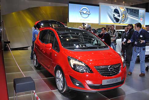 Salone di Ginevra Opel