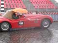 JAGUAR XK 120 OTS (1952) pronti per la ripartenza da Roma sotto la pioggia per le Mille Miglia 2010