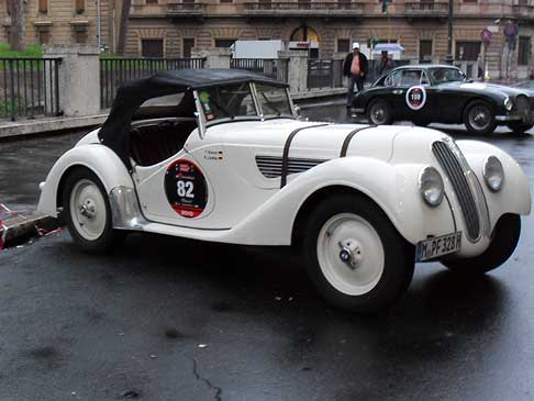 BMW 328 (1938) con motore da 1971 CC