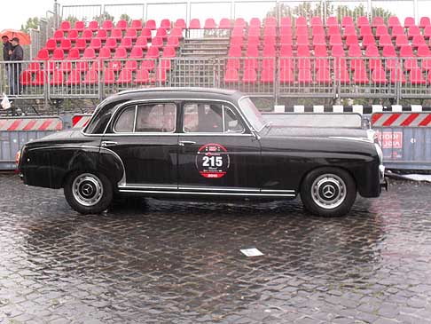 MERCEDES-BENZ 220 A (1955) con motore da 2171 CC