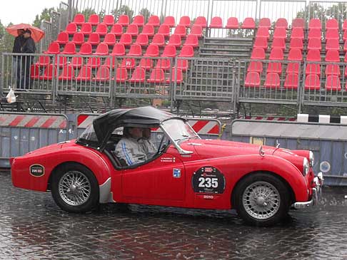 TRIUMPH TR2 (1954) Vettura sportiva inglese