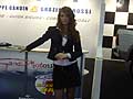 Hostess del Motor Show nel stand di Guida Sicura al Salone di Bologna 2009