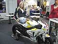 Team e scuderie, accessori e aftermarket per auto. Moto da corsa e sexy ragazza del Motor Show 2009