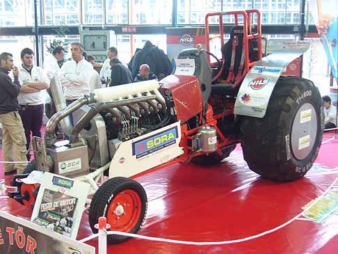 Motor Show Tractor Pulling