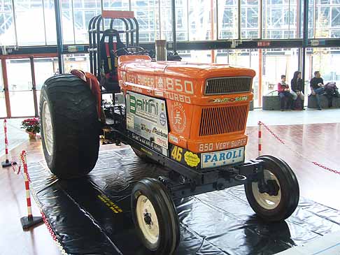 Motor Show Tractor Pulling