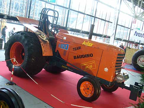 Motor Show Tractor Pulling