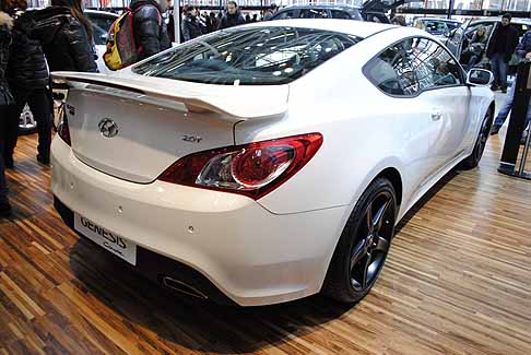 Hyundai - Hyundai Genesis Coup posteriore vettura
